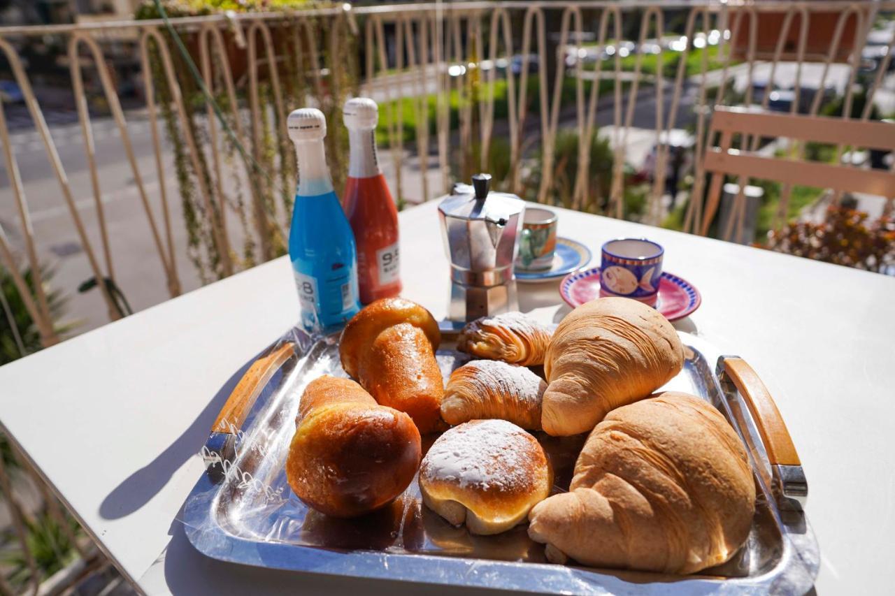Anthea Bb Napoli Bed and Breakfast Buitenkant foto